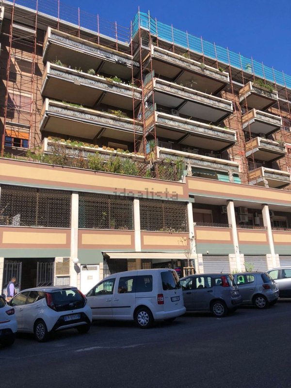 appartamento in vendita a Roma in zona Ardeatino