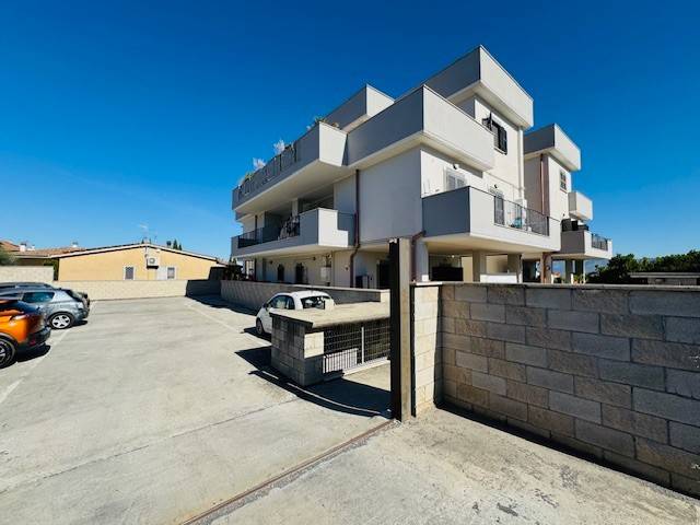 appartamento in vendita a Roma in zona Lunghezza