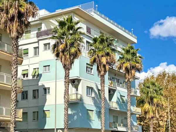 appartamento in vendita a Roma in zona Ostia
