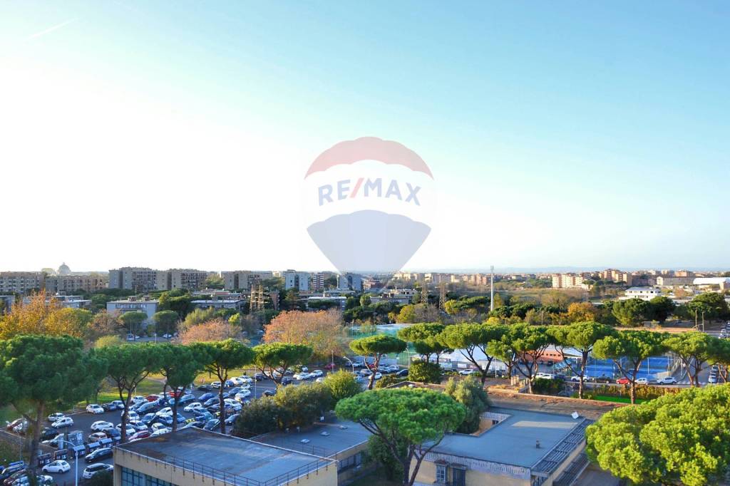 appartamento in vendita a Roma in zona Cinecittà