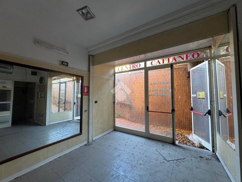 negozio in vendita a Roma in zona Nomentano