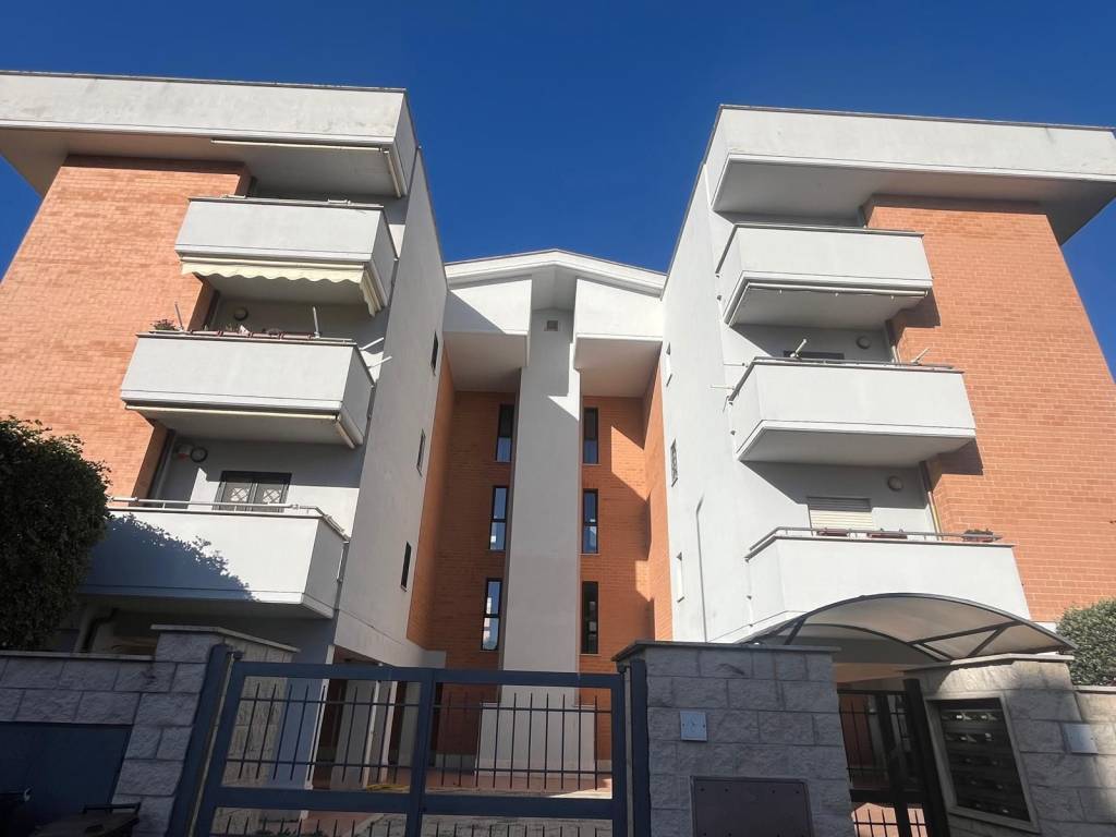 appartamento in vendita a Roma in zona Casalotti