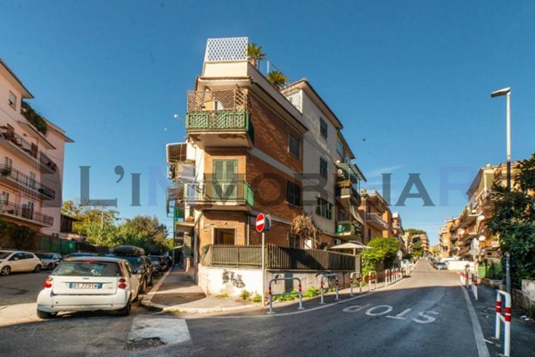 appartamento in vendita a Roma in zona Portuense