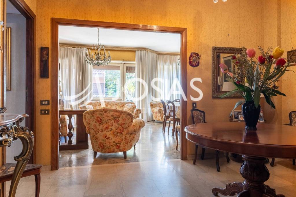 appartamento in vendita a Roma in zona Tor di Quinto