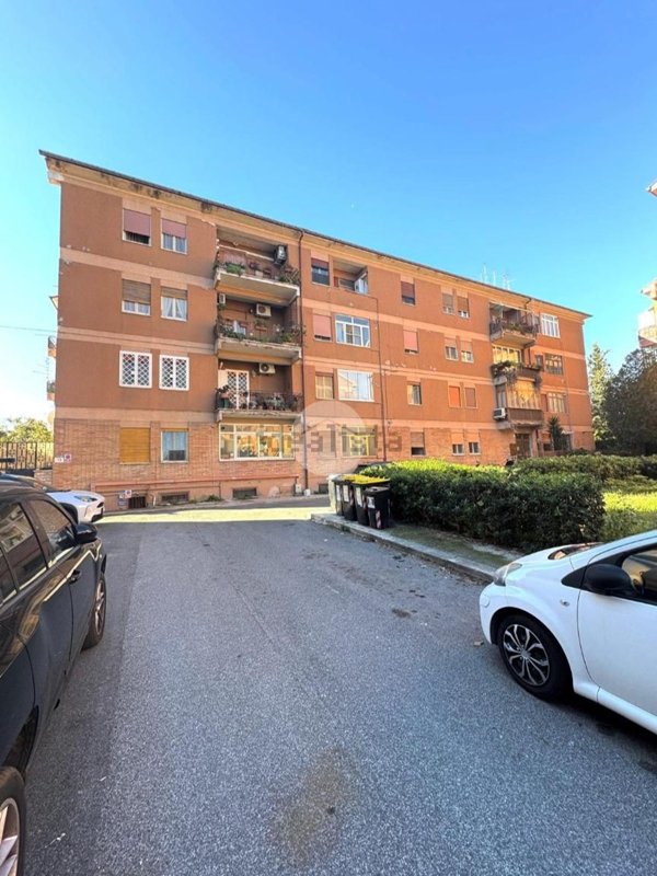 appartamento in vendita a Roma in zona Acilia