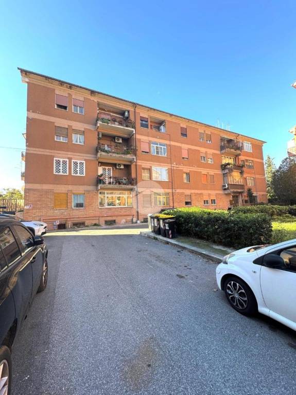 appartamento in vendita a Roma in zona Acilia