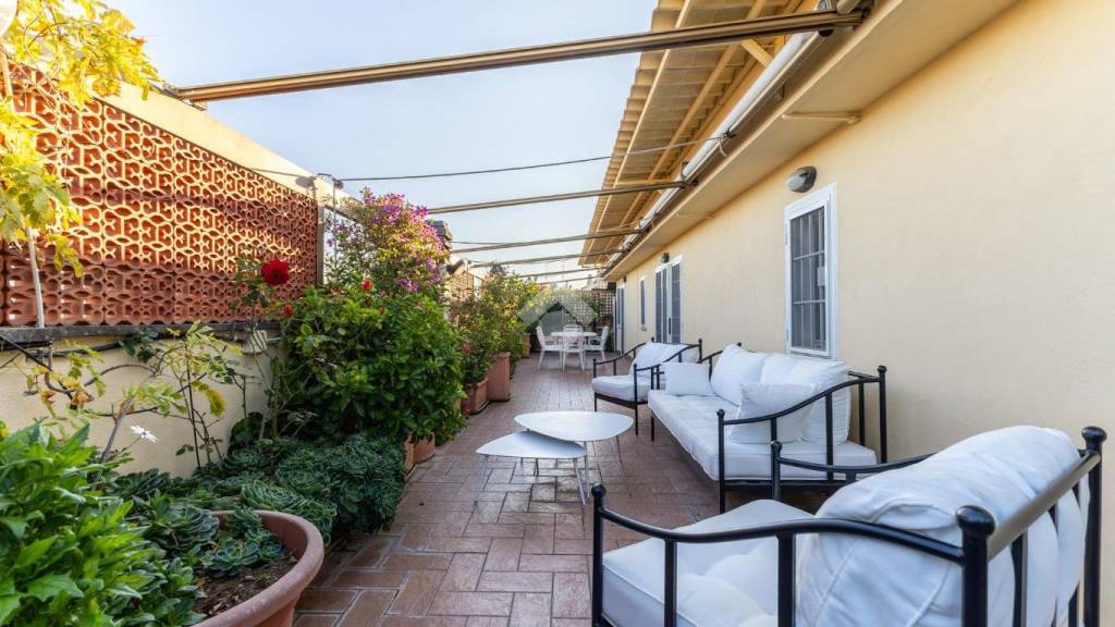 appartamento in vendita a Roma in zona Gianicolense