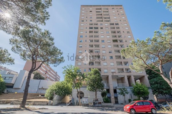 appartamento in vendita a Roma in zona Ostiense