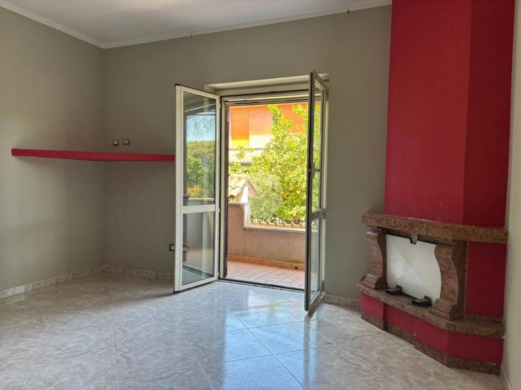 appartamento in vendita a Roma in zona Massimina/Casal Lumbroso