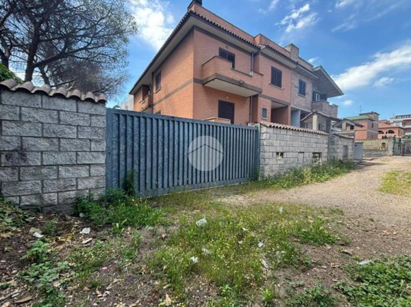 appartamento in vendita a Roma in zona Massimina/Casal Lumbroso