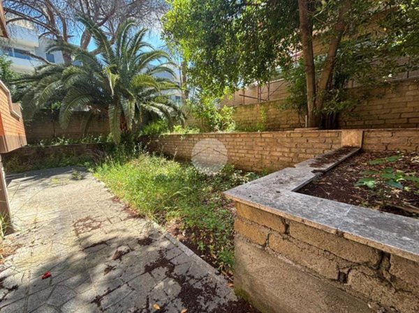 appartamento in vendita a Roma in zona Massimina/Casal Lumbroso