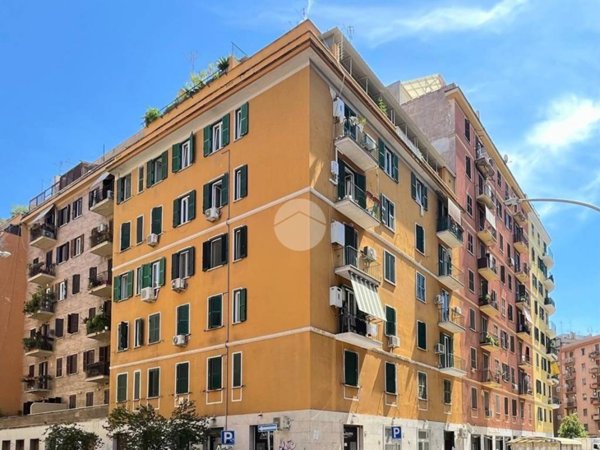 appartamento in vendita a Roma in zona Tuscolano