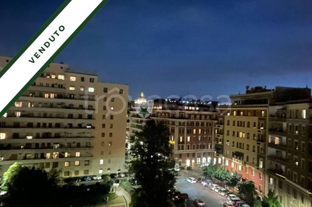 appartamento in vendita a Roma in zona Della Vittoria