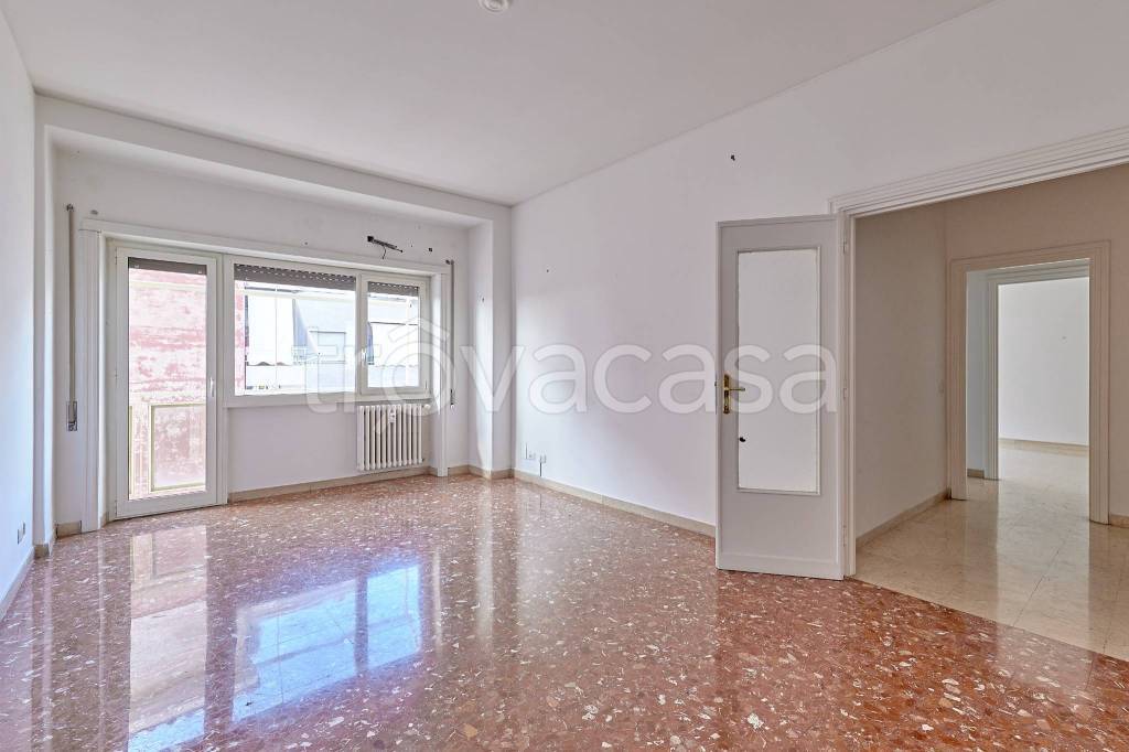 appartamento in vendita a Roma in zona Portuense