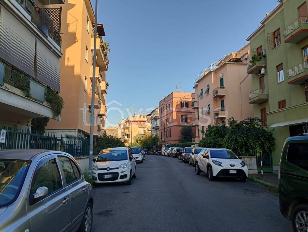 appartamento in vendita a Roma in zona Primavalle