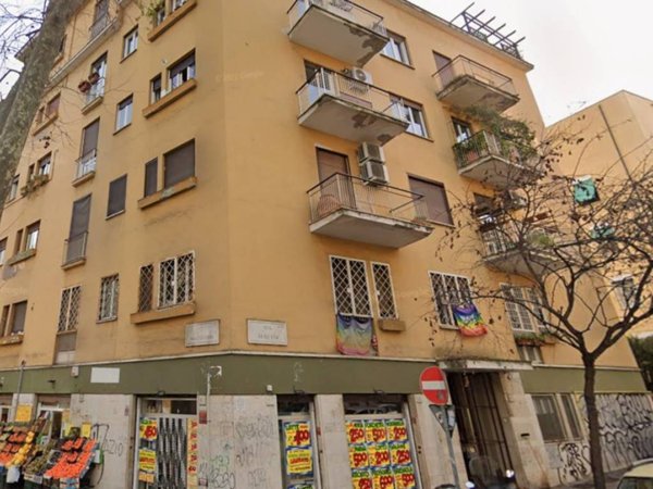 appartamento in vendita a Roma in zona Appio Latino