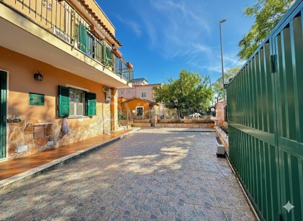 casa indipendente in vendita a Roma in zona Tor Sapienza