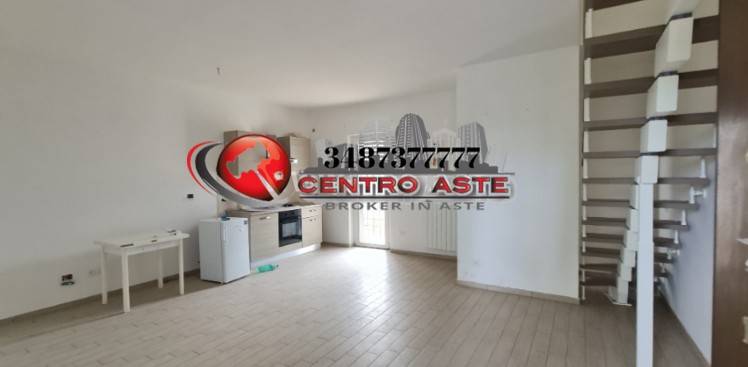 casa indipendente in vendita a Roma in zona Ostia Antica