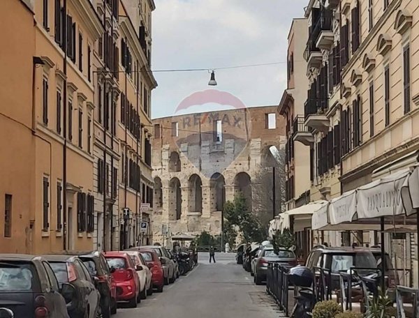 appartamento in vendita a Roma in zona Celio