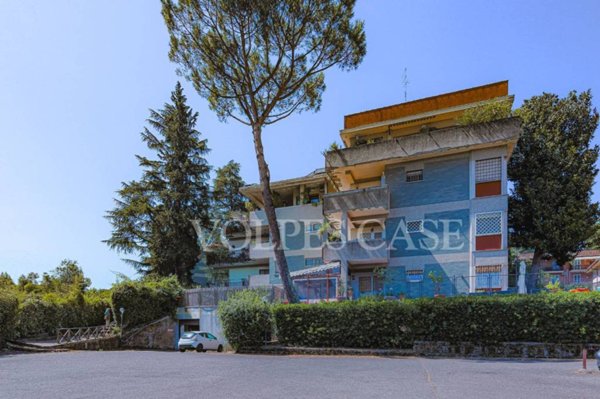 appartamento in vendita a Roma in zona Tomba di Nerone