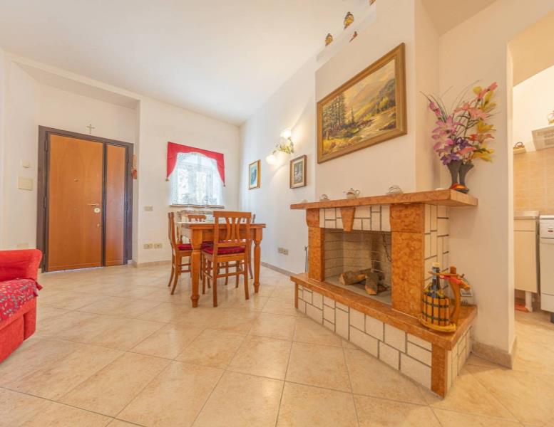appartamento in vendita a Roma in zona Cesano