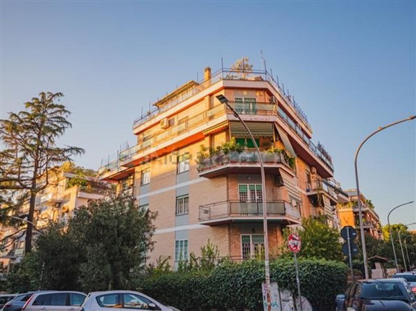 appartamento in vendita a Roma in zona Gianicolense