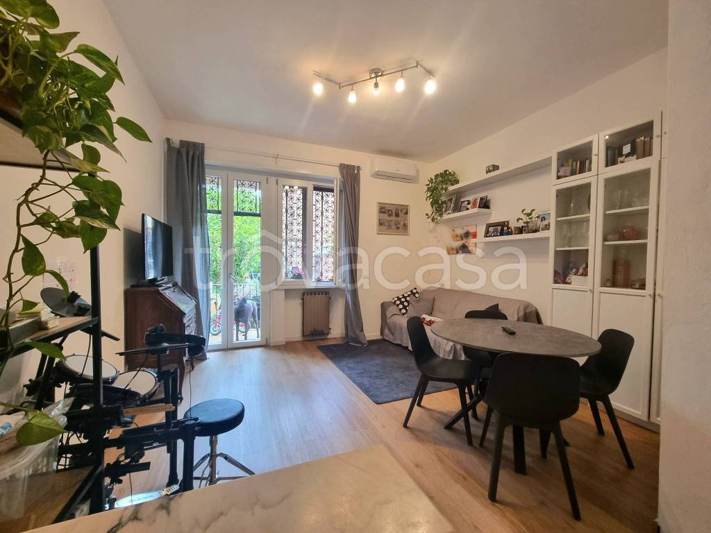 appartamento in vendita a Roma in zona Appio Claudio