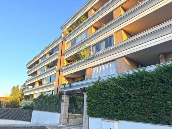 appartamento in vendita a Roma in zona EUR