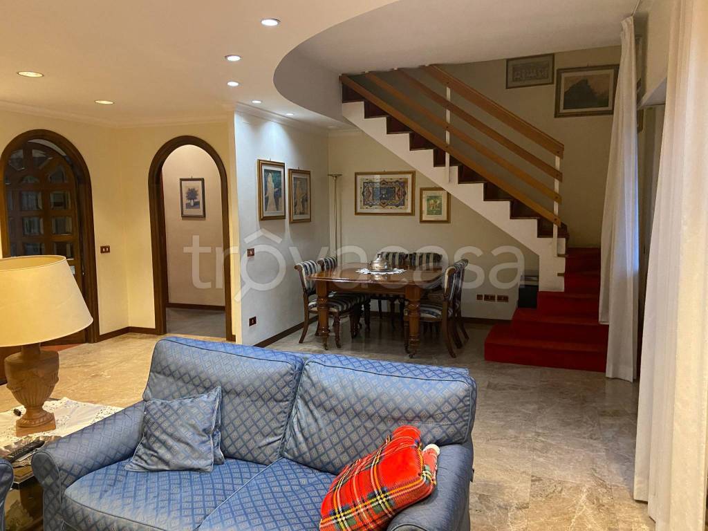 appartamento in vendita a Roma in zona Cesano