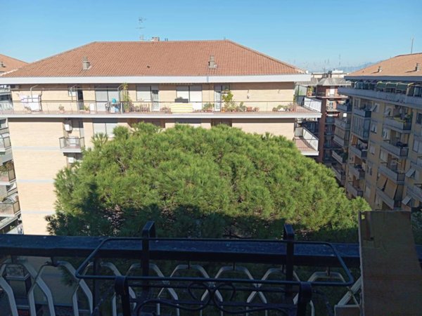 appartamento in vendita a Roma in zona Don Bosco
