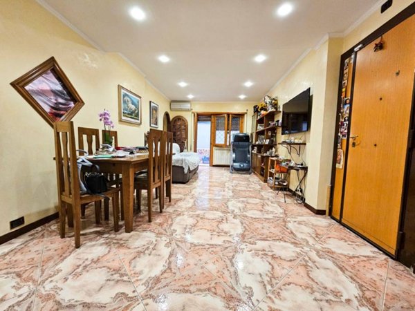 appartamento in vendita a Roma in zona Tomba di Nerone