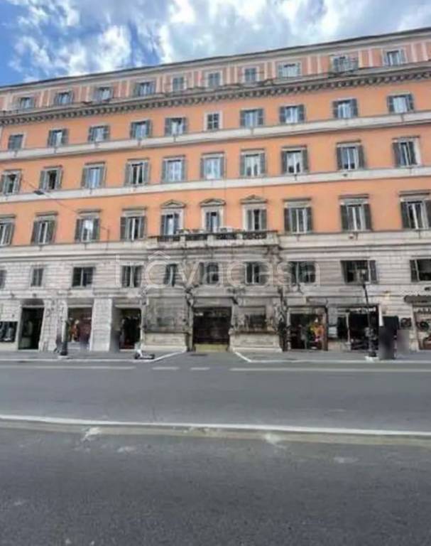 appartamento in vendita a Roma in zona Rione Monti/Campitelli