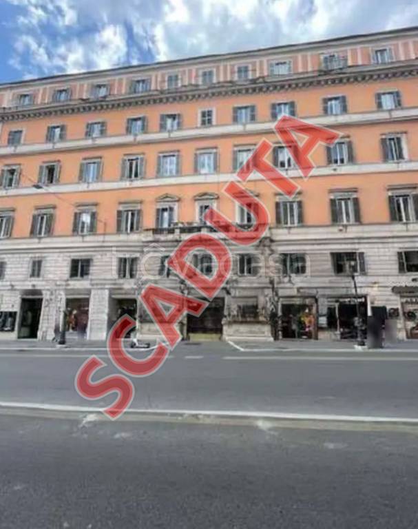 appartamento in vendita a Roma in zona Rione Monti/Campitelli