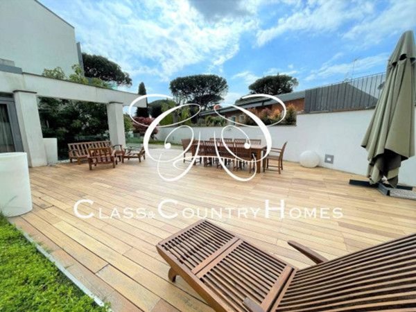 casa indipendente in vendita a Roma in zona Rione di Ponte