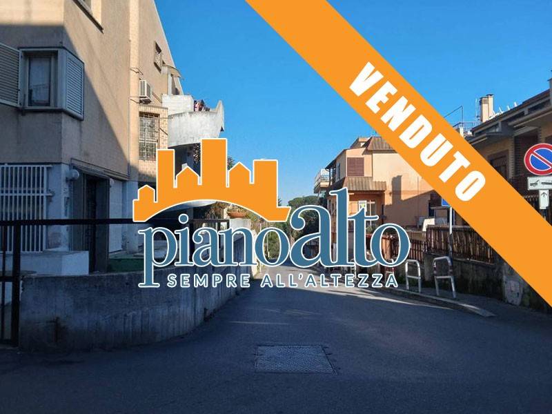 negozio in vendita a Roma in zona Tomba di Nerone