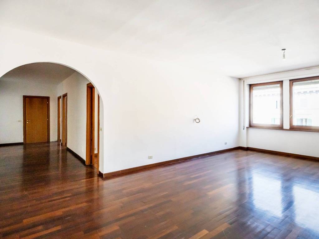 appartamento in vendita a Roma in zona Rione Prati