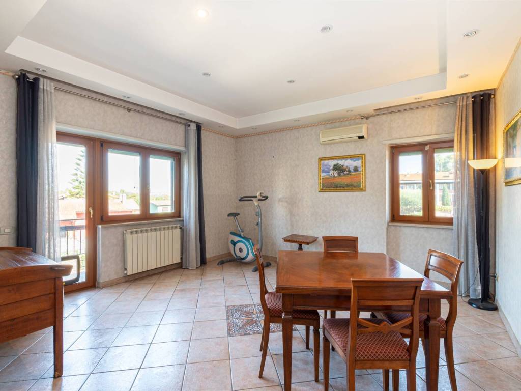 appartamento in vendita a Roma in zona Dragona/Bagnoletto