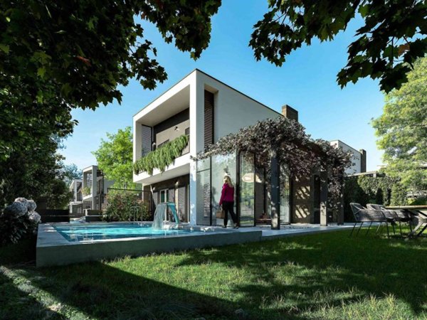 casa indipendente in vendita a Roma in zona Grottarossa