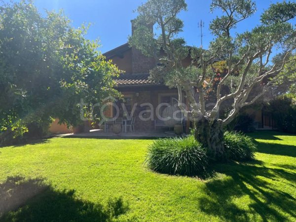 casa indipendente in vendita a Roma in zona Pantan Monastero