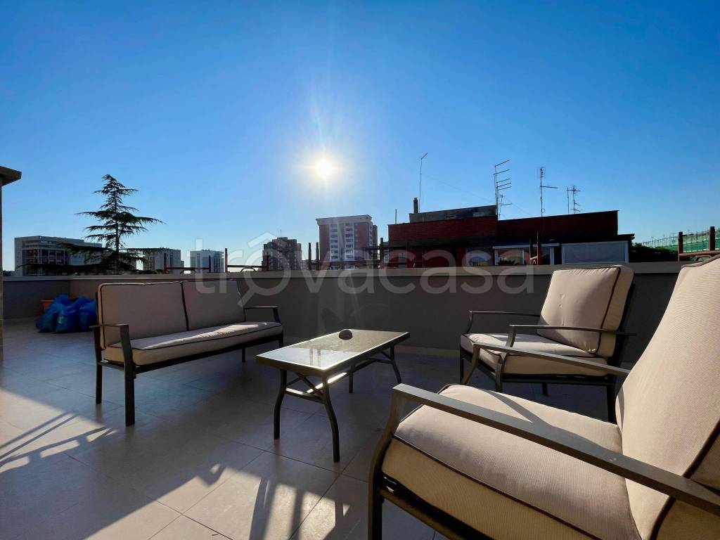 appartamento in vendita a Roma in zona Giuliano Dalmata