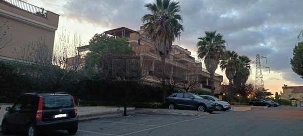 appartamento in vendita a Roma in zona Massimina/Casal Lumbroso