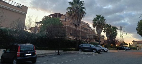 appartamento in vendita a Roma in zona Massimina/Casal Lumbroso