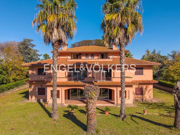 casa indipendente in vendita a Roma in zona Monte Migliore