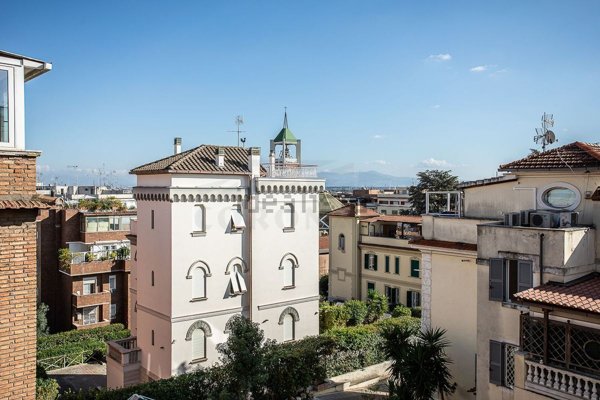 appartamento in vendita a Roma in zona Gianicolense