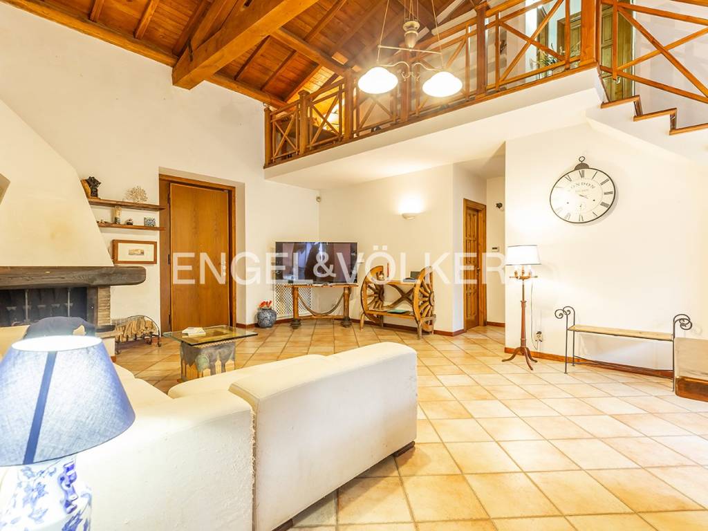 appartamento in vendita a Roma in zona Trigoria