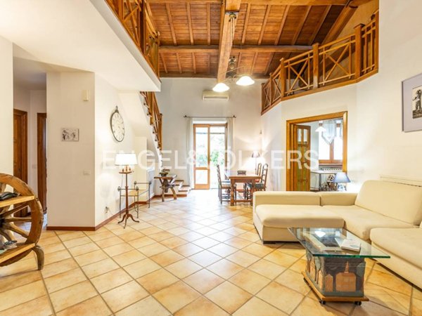 appartamento in vendita a Roma in zona Trigoria