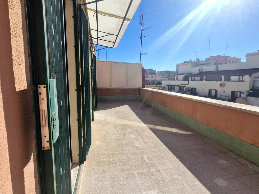 appartamento in vendita a Roma in zona Tuscolano