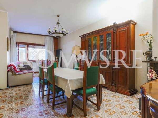 appartamento in vendita a Roma in zona Ostia