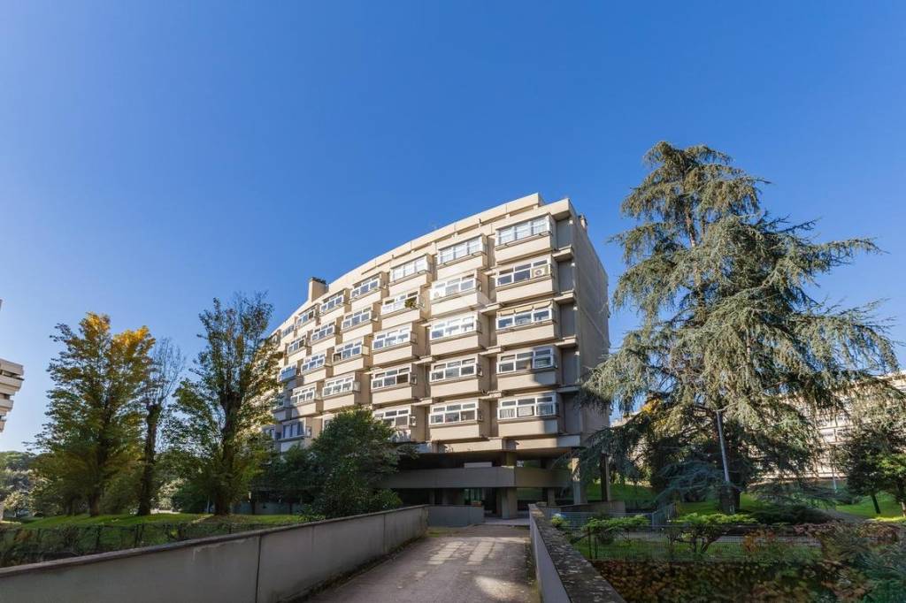 appartamento in vendita a Roma in zona Ardeatino