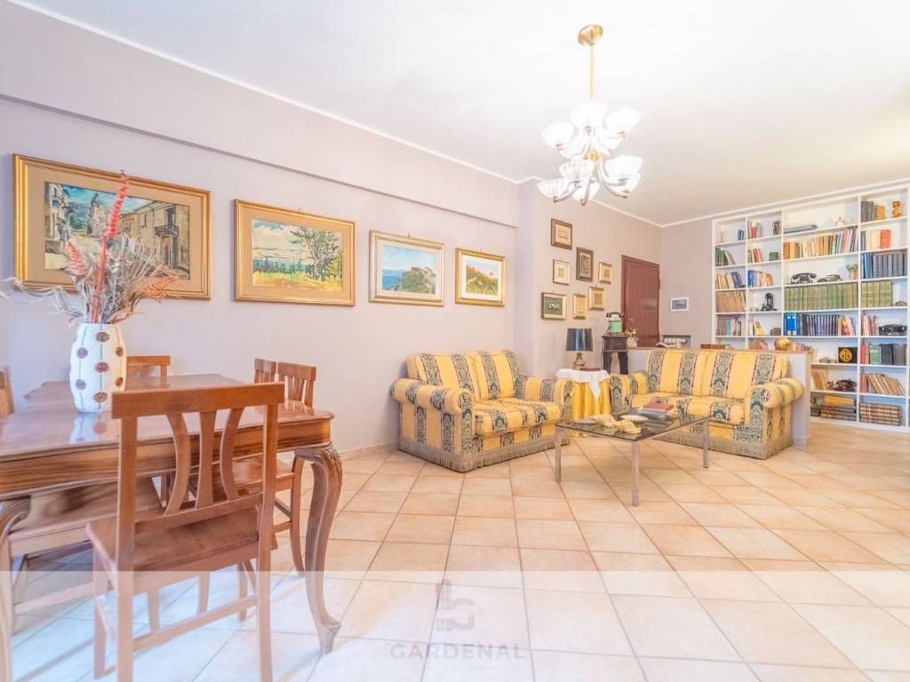 appartamento in vendita a Roma in zona Don Bosco